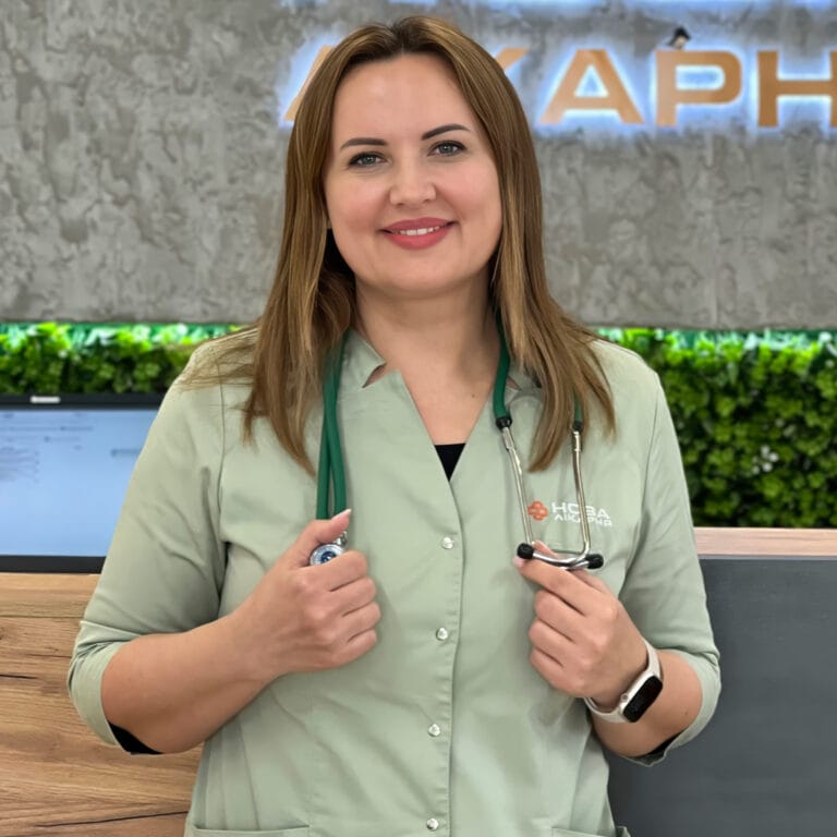 Жейнова сімейний лікар терапевт семейный врач Запоріжжя Запорожье НОВАлікарня НОВА лікарня доктор